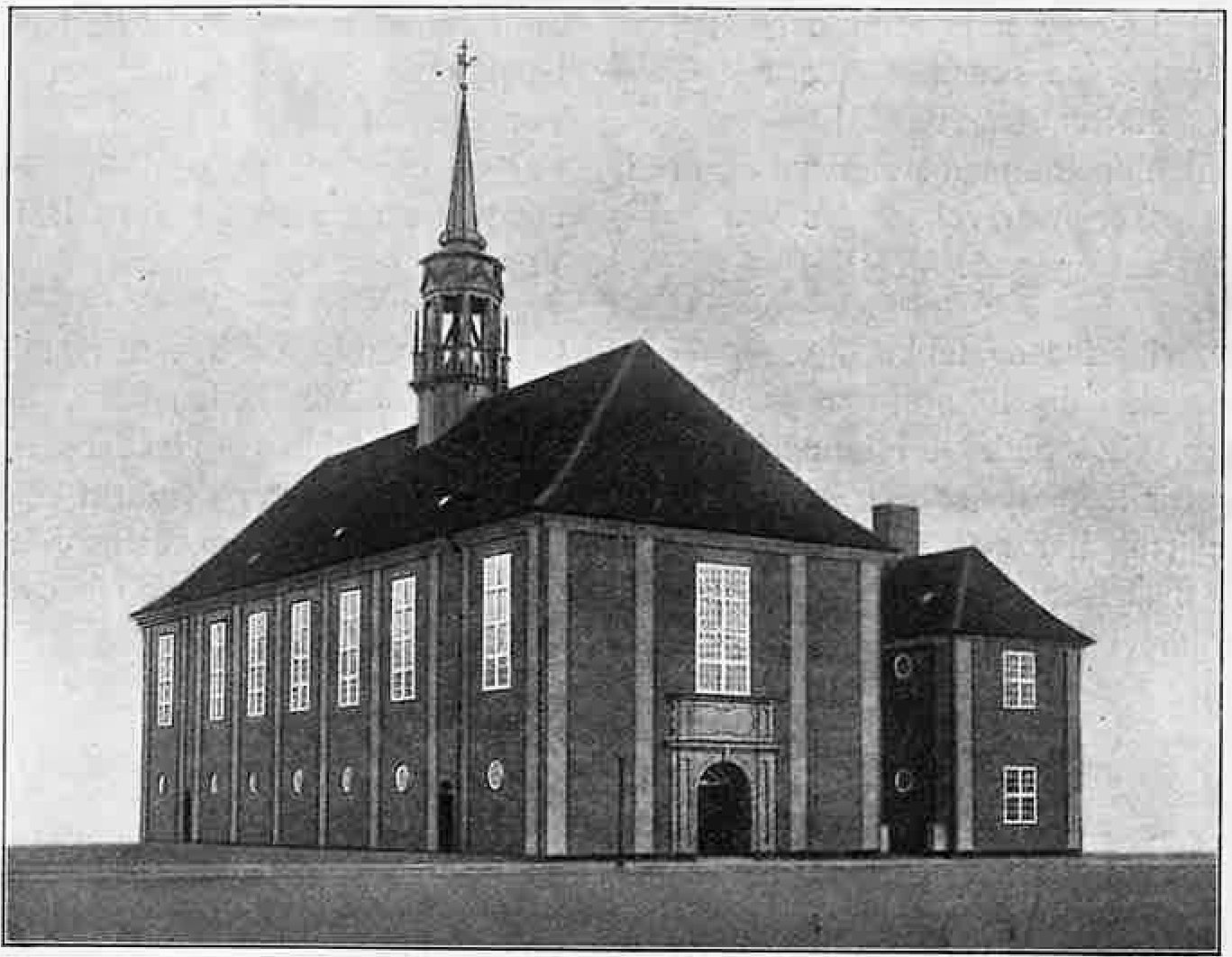 "Aseninden og føllet" kaldte vittige hoveder den større kirkebygning og det lidt mindre menighedshus.