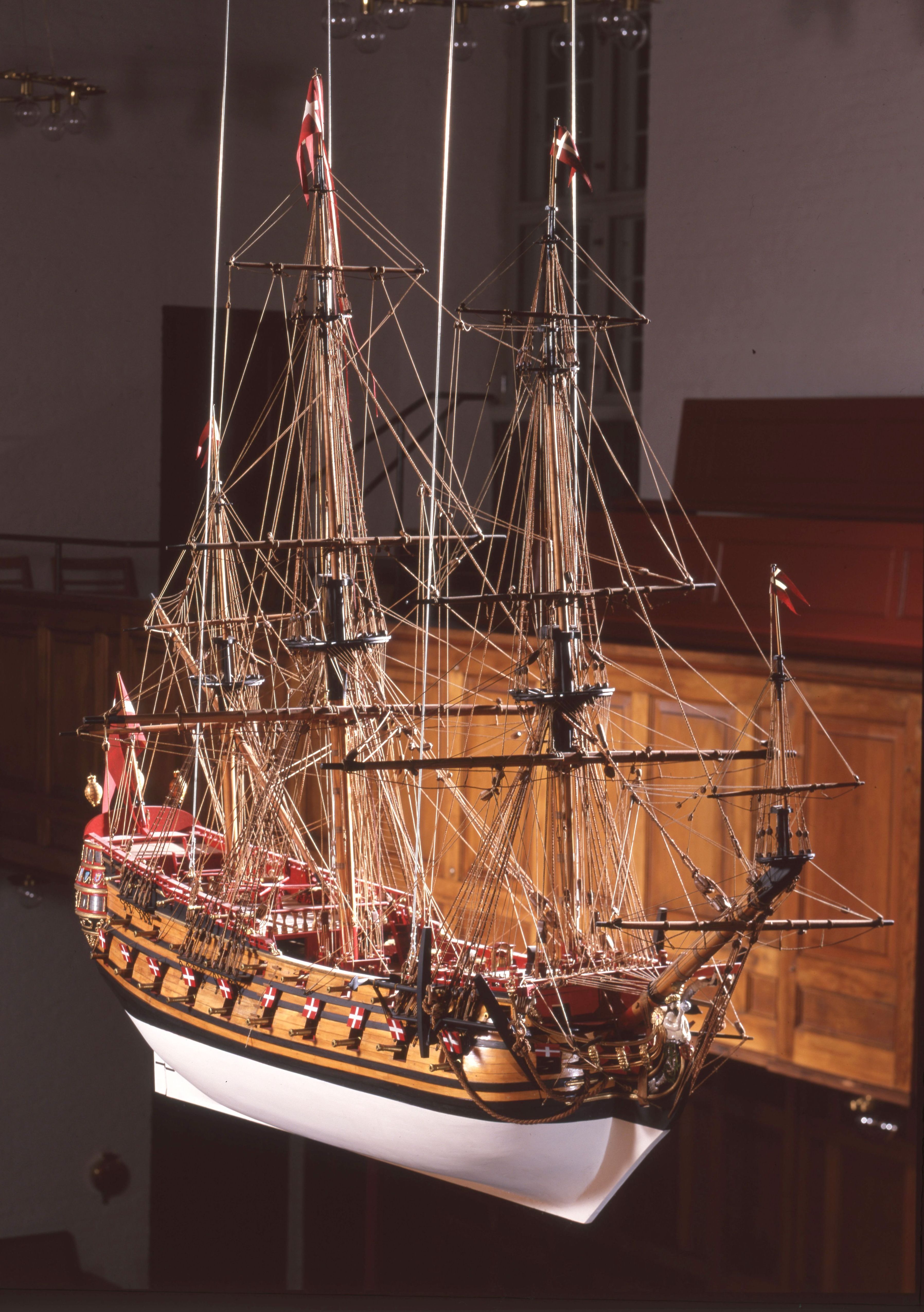 Lindevang Kirkes kirkeskib "Laaland"